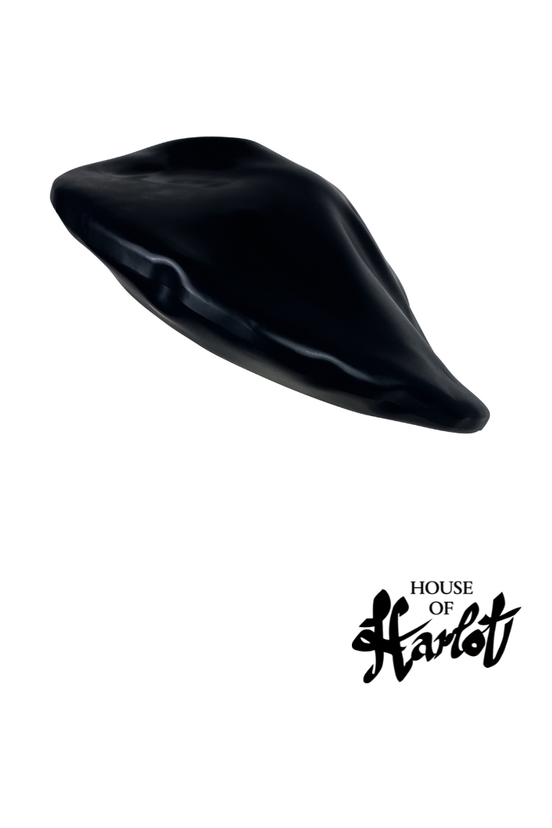NICOLE BERET
